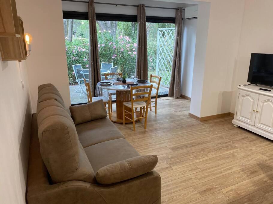 Appartement Residence Vacances Amandier Arles Dış mekan fotoğraf