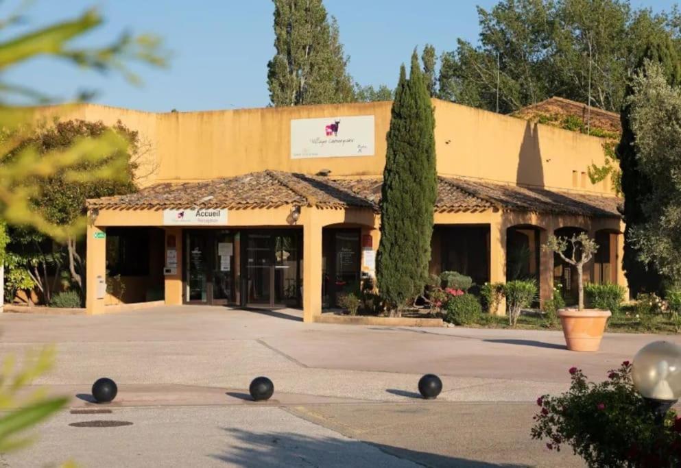 Appartement Residence Vacances Amandier Arles Dış mekan fotoğraf